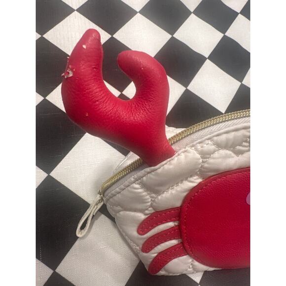 Betsy Johnson Clutch cosmetic bag crab Kitsch travel read - Picture 3 of 5